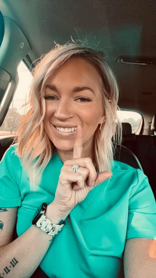 April Richards 32 8 / 28 / 2023