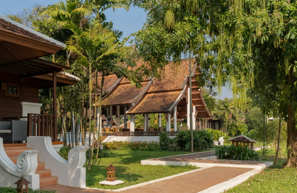The Dawn Rehab Thailand resort garden and buildings